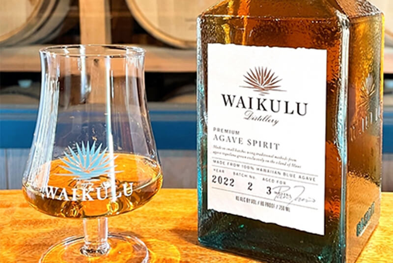 Mass Produced Custom Designed Waikulu Custom Bottle & Glasses